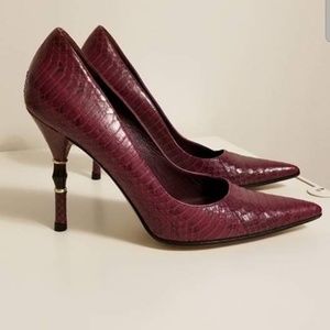 Gucci Snakeskin Pumps 35.5